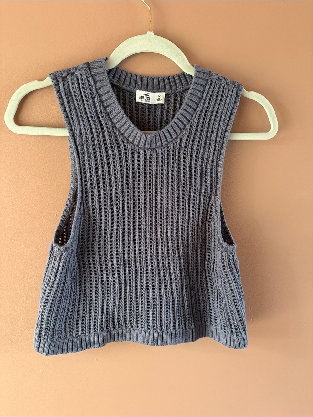 Hollister Women’s Open-Knit Sleeveless Crewneck Sweater Tank